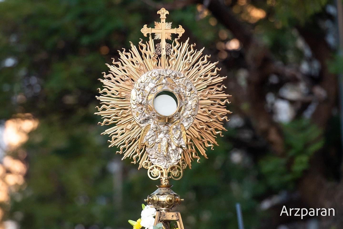 La solemnidad de Corpus Christi: El misterio del Cuerpo y la Sangre de ...