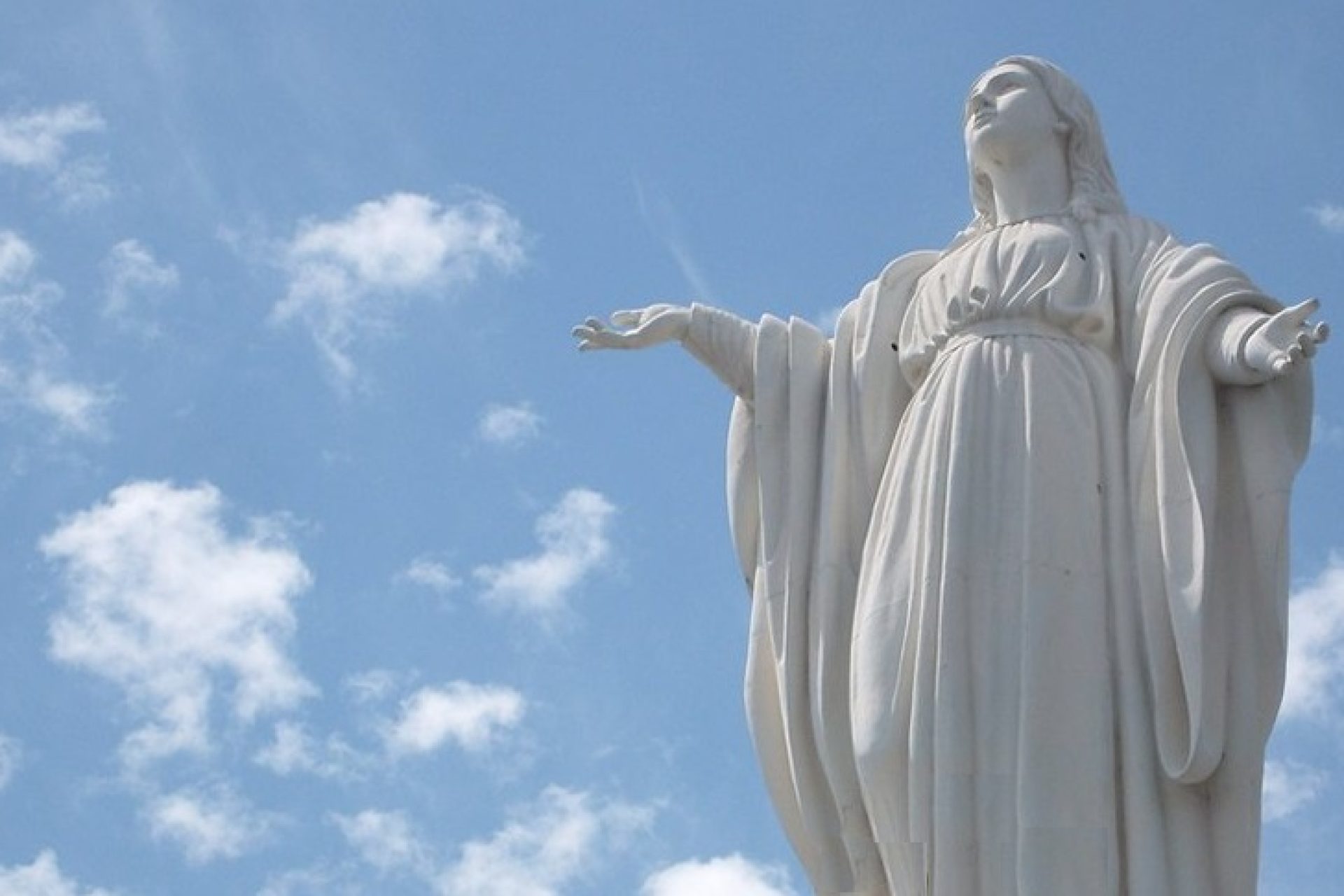 Asunción de la Virgen María: una vida que ya participa de la gloria de Dios