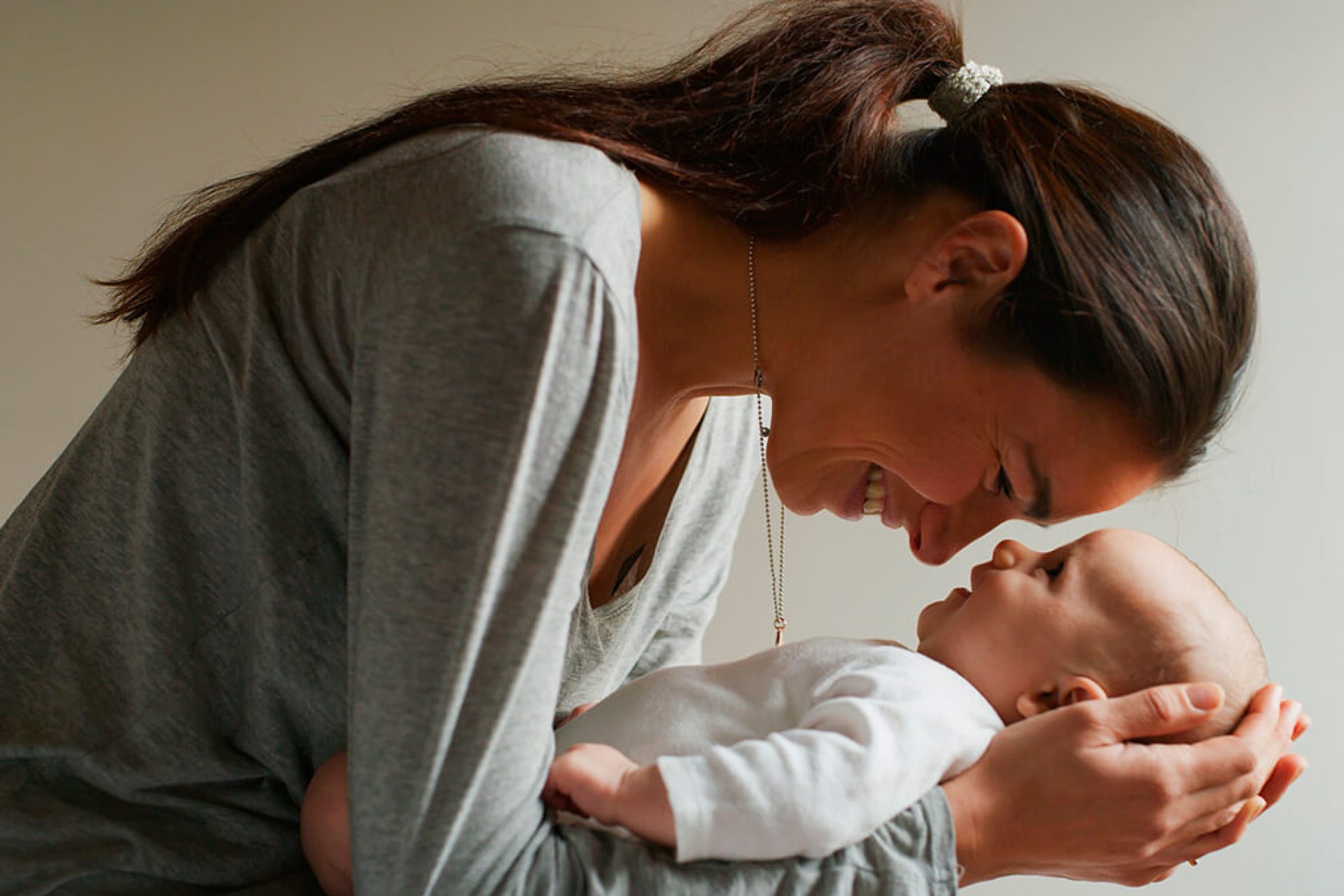 Recordar para comprender: una mirada sobre la maternidad desde la propia infancia Recordar para comprender: una mirada sobre la maternidad desde la propia infancia